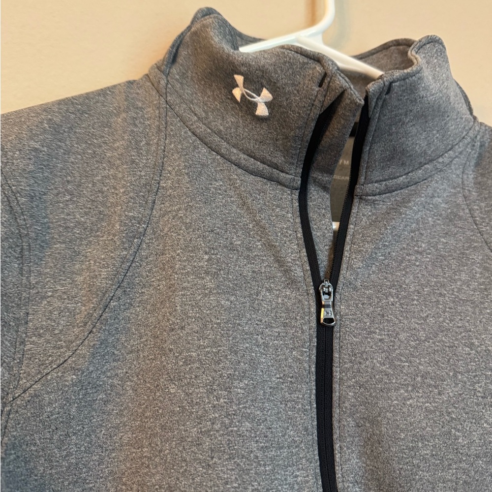 Under Armour Heather Gray Performance Pullover